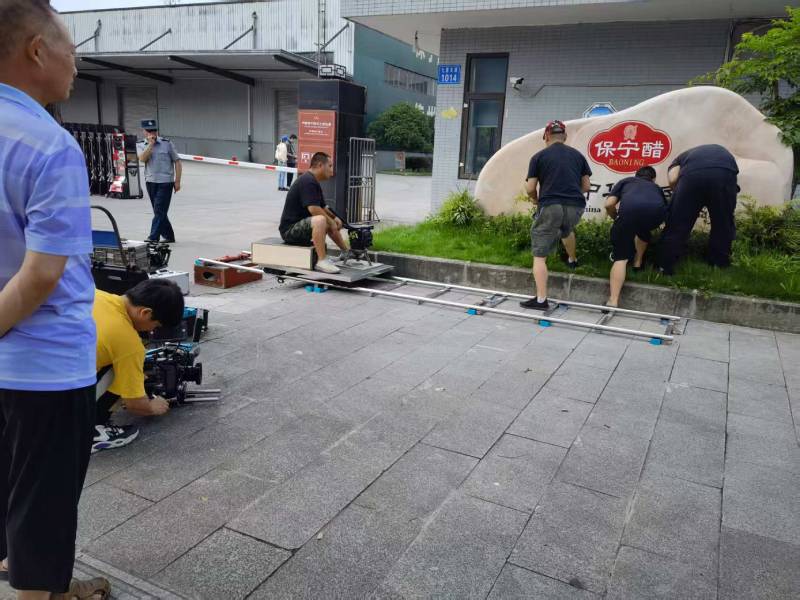 伊宁县广告片拍摄公司核心优势：全流程服务，让品牌广告片省心更出彩