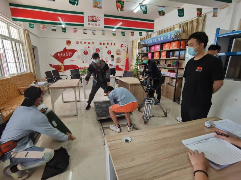 伊宁县广告片拍摄公司：极简主义践行者，少即是多的视觉哲学